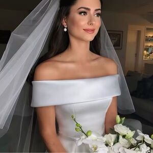 Timeless Off-Shoulder Satin Wedding Dress – Classic Elegance size 10 ivory